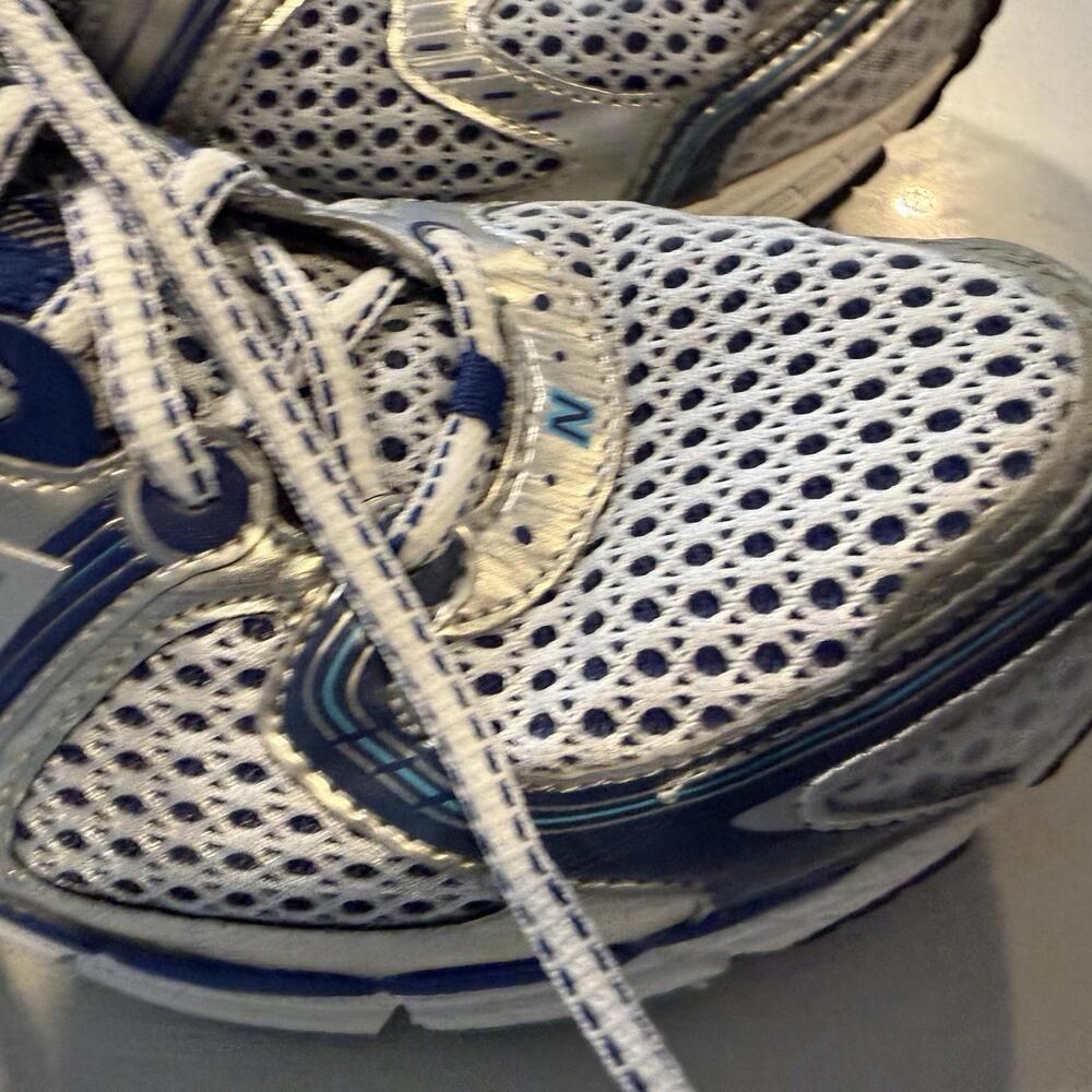 New Balance Women 7 860 V3 Running T beam white blue Sneakers W860SB3 - Picture 6 of 9